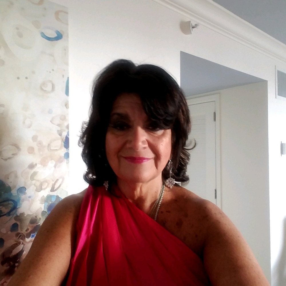 Meet your Posher, Alexis